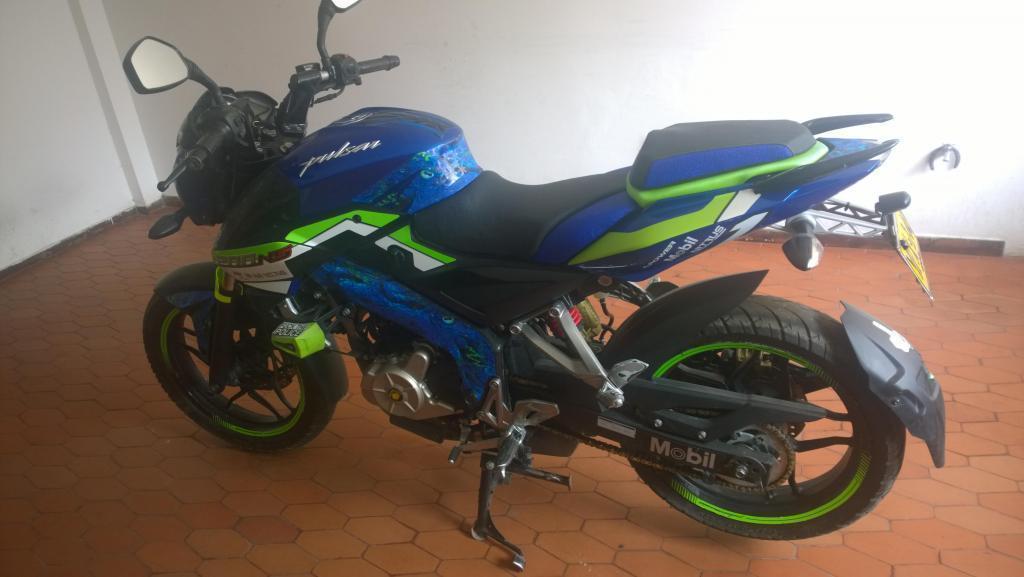 Moto Pulsar 200 NS modelo 2014