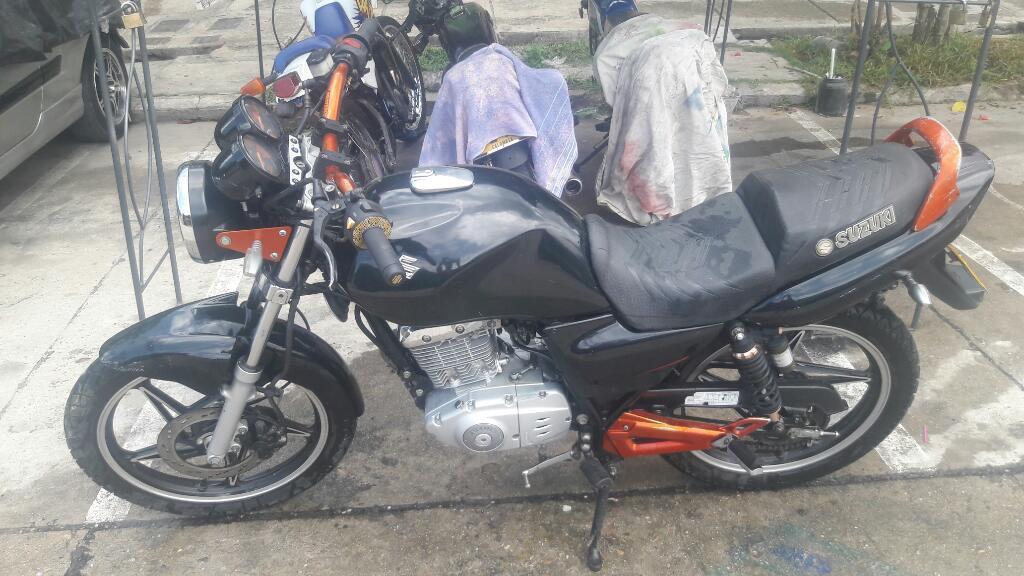 Vendo Gs125 Modelo 2011 Solo Targeta Buena de Motor