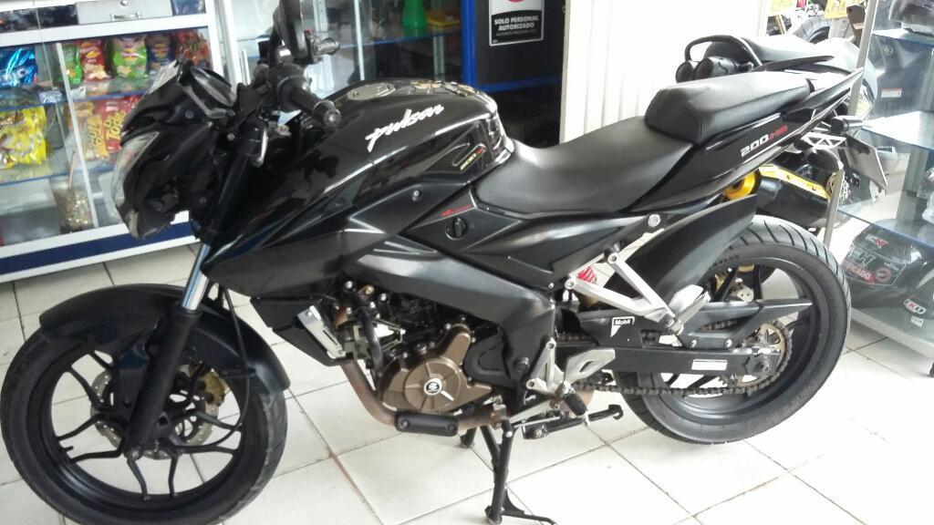 Vendo Ns 200 2015