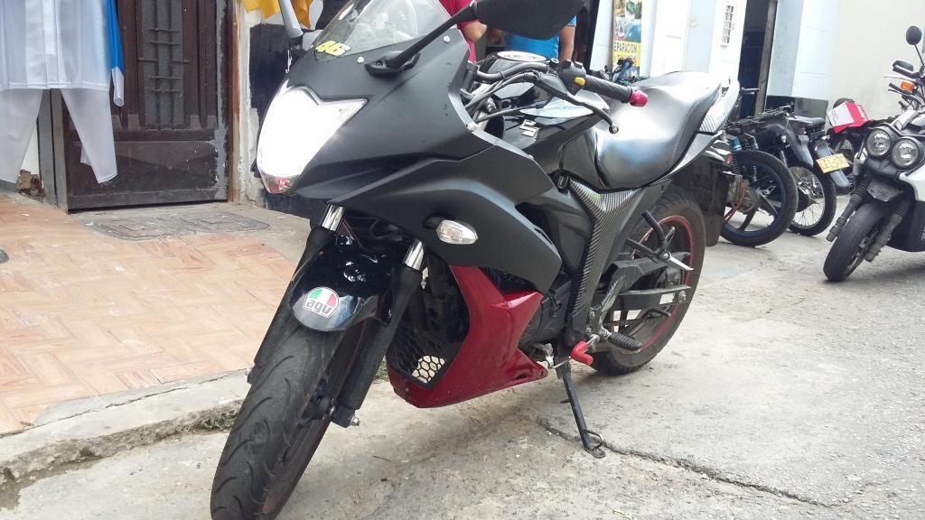 Gixxer sf 20.000 km seguro nuevo, llantas nuevas adelante y atras
