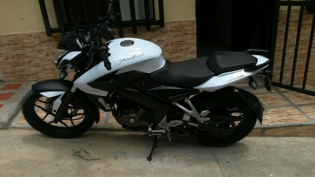 Moto Pulsar Ns 200