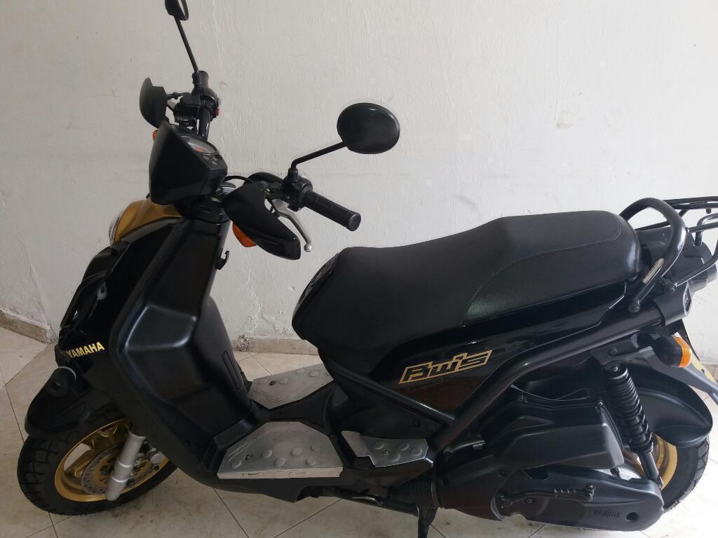 Vendo Moto Bwiis