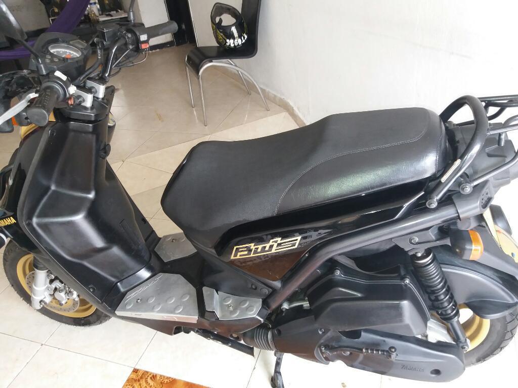 Vendo Moto Bwiis