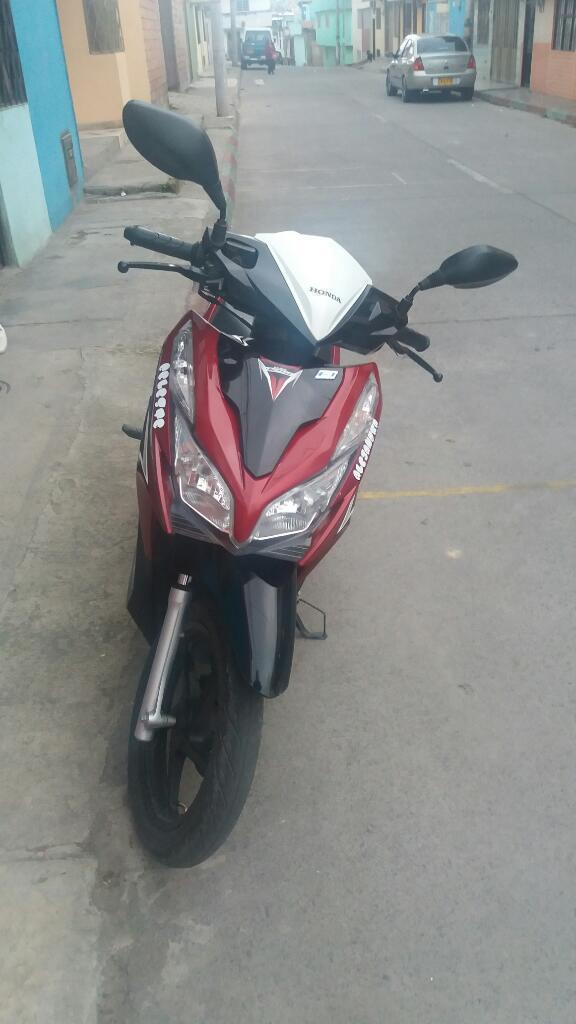 Vendo O Cambio Moto Honda Click 125