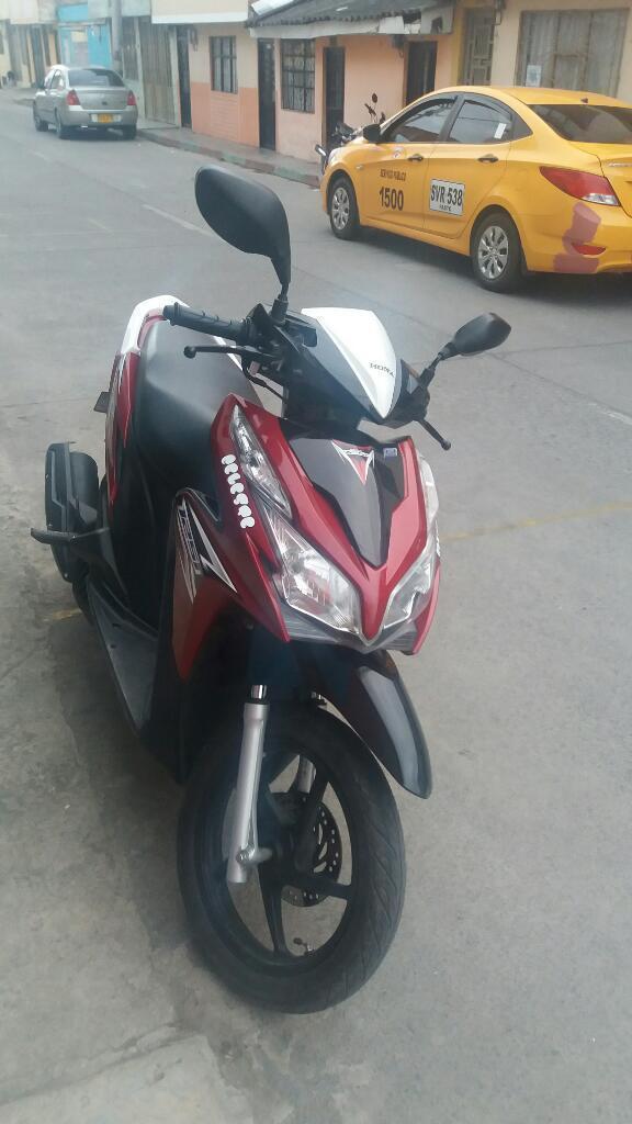 Vendo O Cambio Moto Honda Click 125