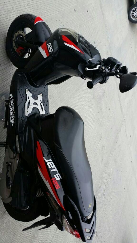 Se vende moto Akt jets 125 en perfecto estado