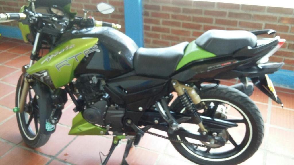 vendo hermosa Apache 180 modelo 2015 impecable