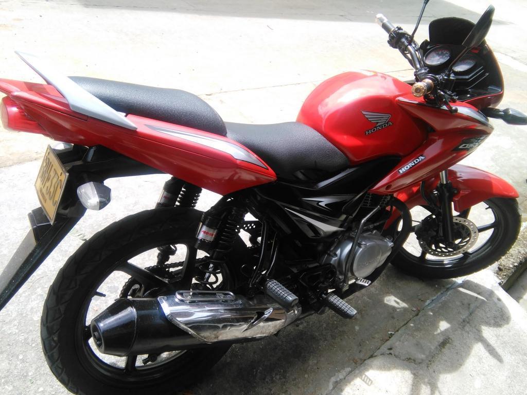 VENDO CBF 125, en muy buenas condiciones admirela