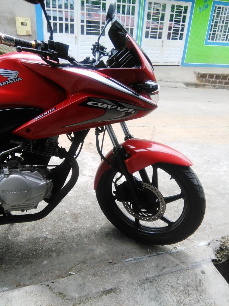 VENDO CBF 125, en muy buenas condiciones admirela