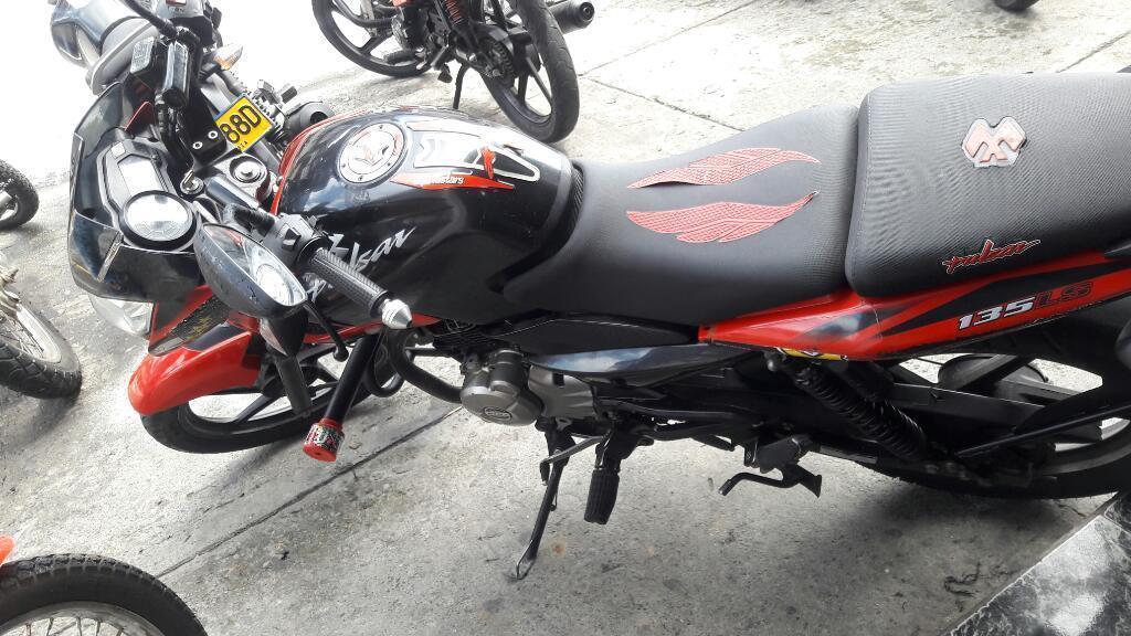 Vendo Pulsar 135 Modelo 2013