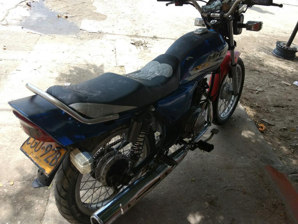 Moto Livero Yamaha 2007