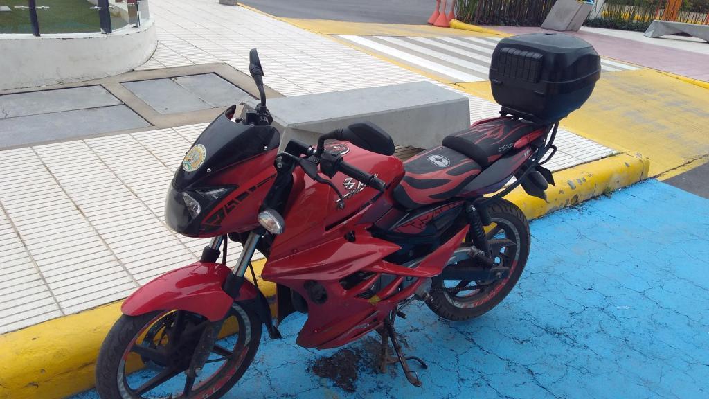 Moto Pulsar 180 Modelo 2015