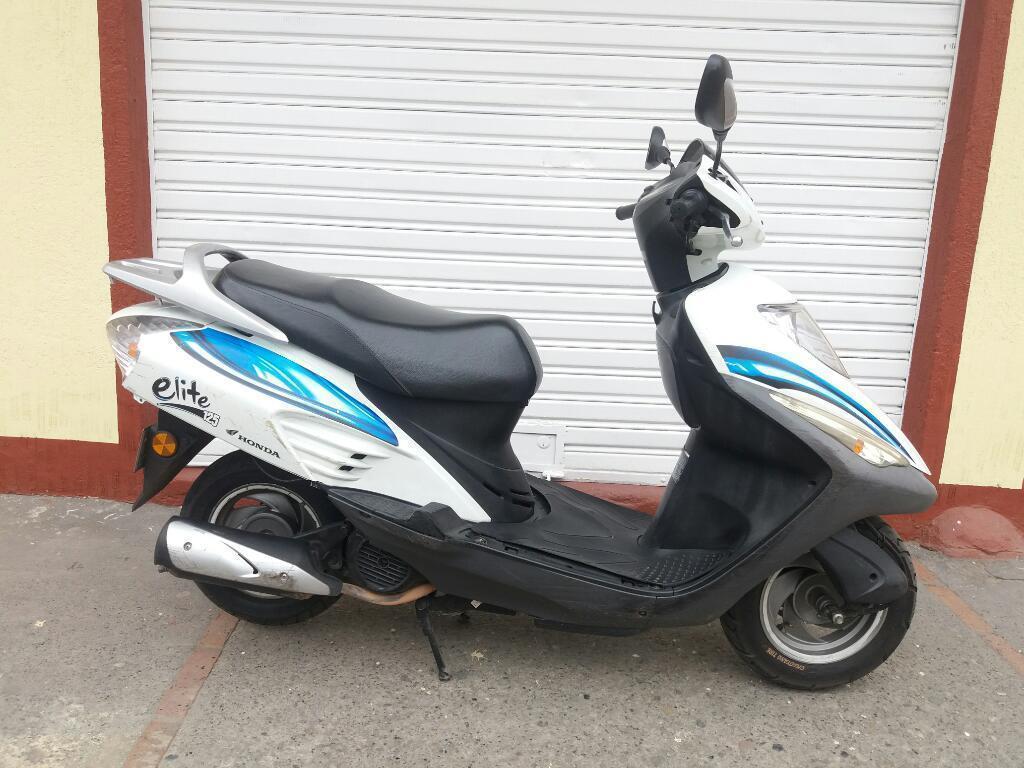 Honda Élite 125 Modelo 2011 Seguro Agost