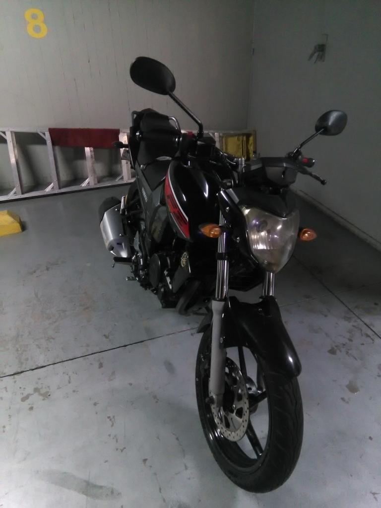 Vendo FZ 16 modelo 2013 urgeme