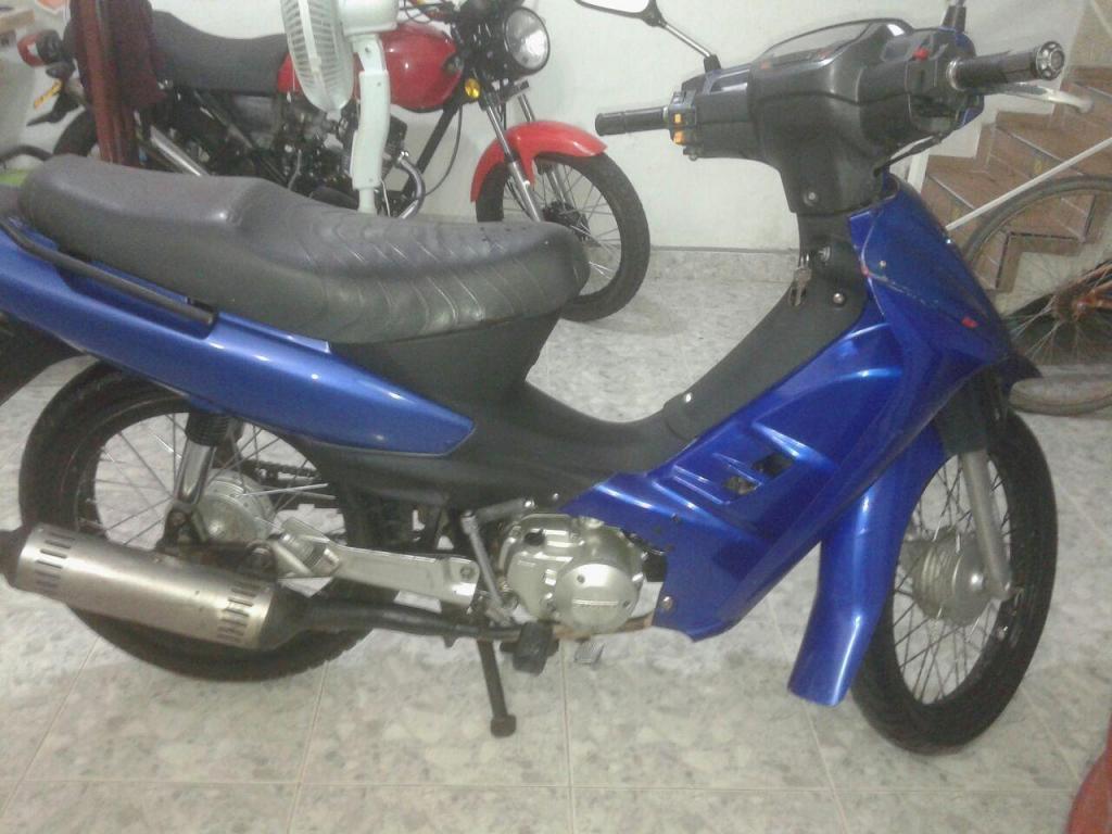 Viva 115 modelo 2004 en buen estado wsp 3153265332