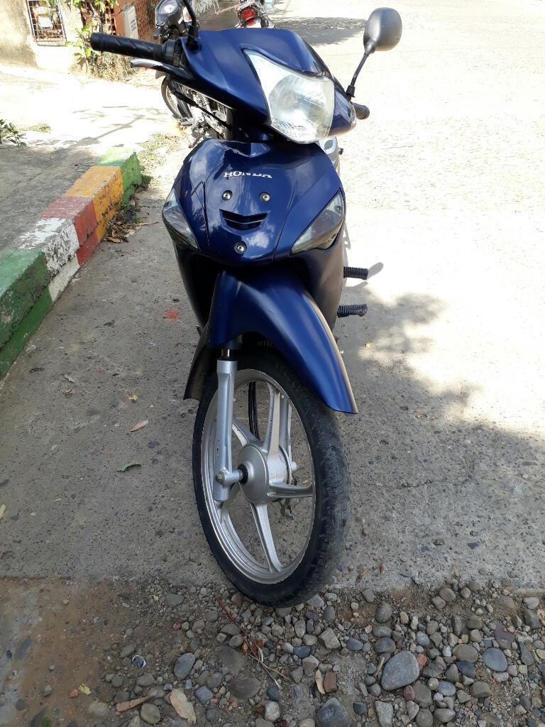 Barata Honda C100 2012