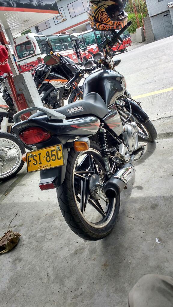 Vendo Moto O Camvio Apulsar 135