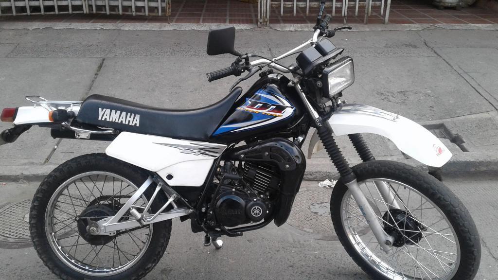 YAMAHA DT 125 NEGRO MODELO 92 HERMOSA BIEN TENIDA FUL MOTOR VALLUNA