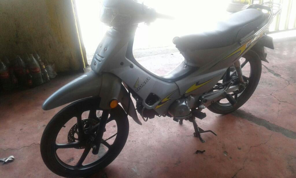 Se Vende C 100 con Disco