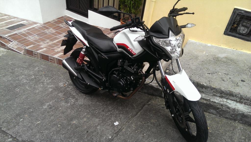 Vendo AKT EVO R3 150 modelo 2015