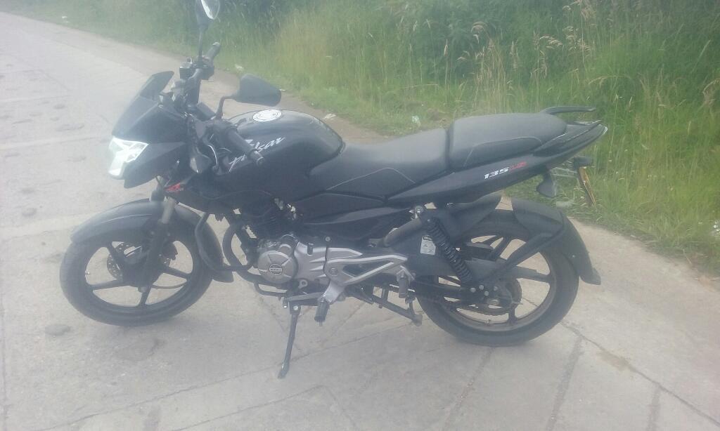 Moto Pulzar