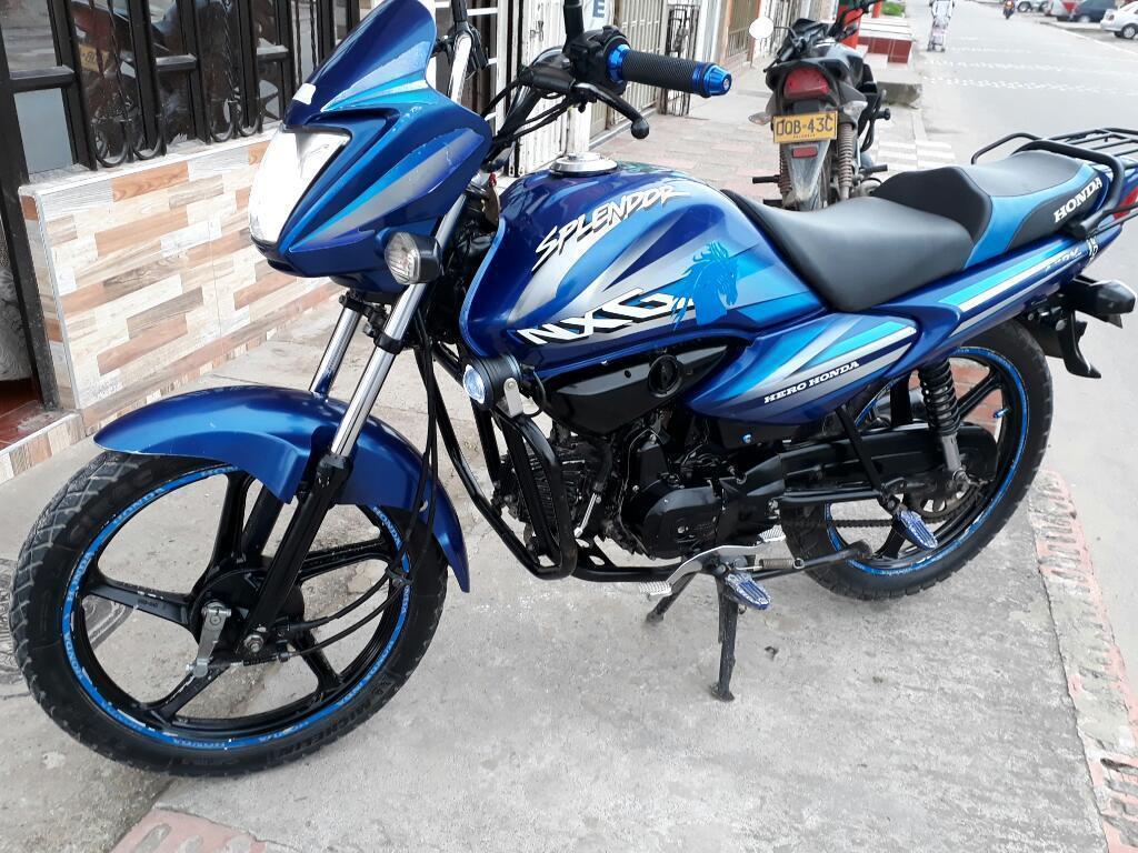 Moto Honda Esplendor 2011 en Buen Estado