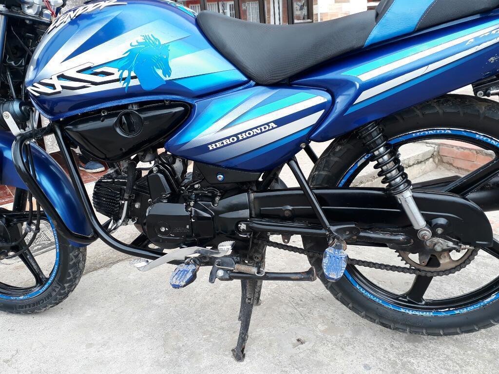 Moto Honda Esplendor 2011 en Buen Estado