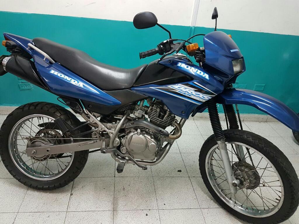 Honda Bross 125 2010 Bien Tenida