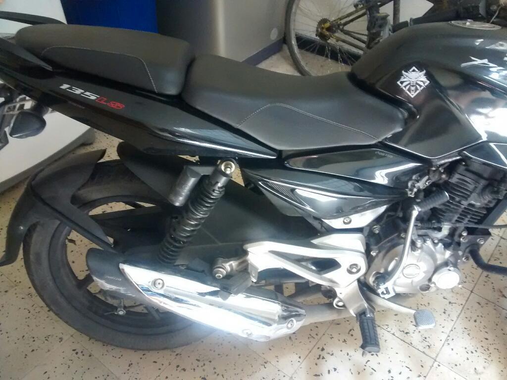 Moto Pulsar 135