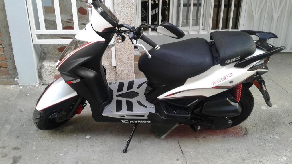 Se vende Moto Kymco Agility modelo 2011 Valluna papeles al día Negociable