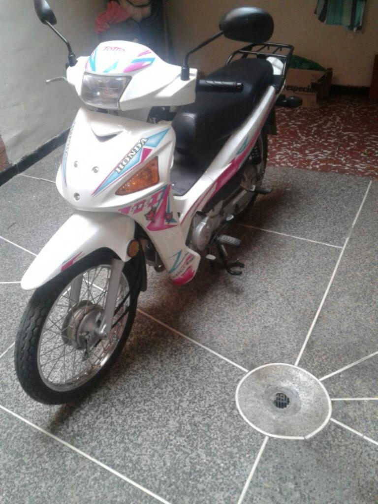 Moto Valluna con Papeles Al Dia Edición