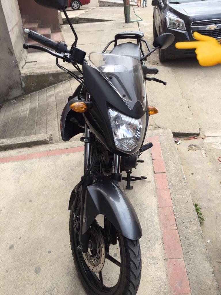 Vendo Moto Yamaha Szr-150 Modelo 2015