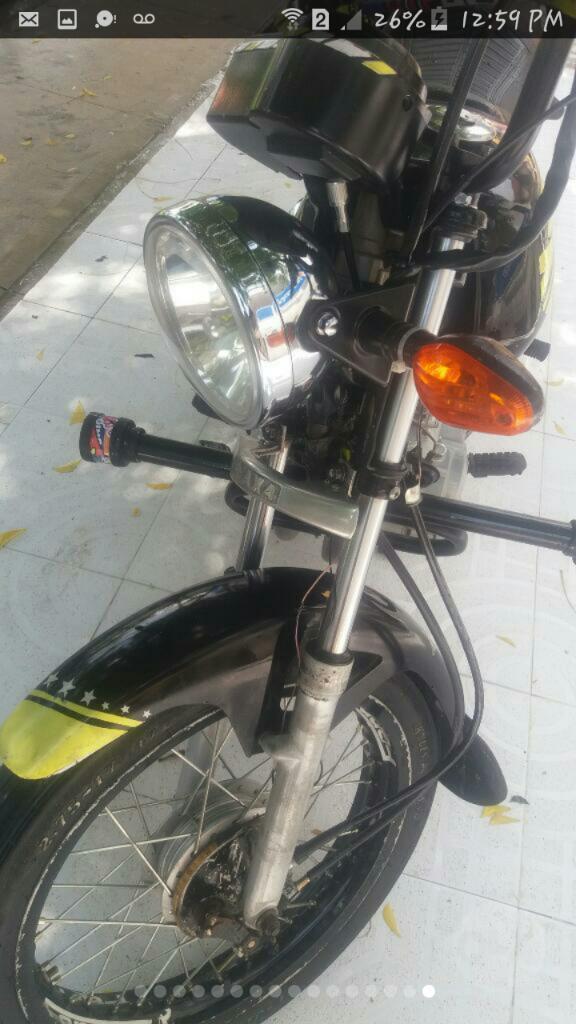 Vendo Hermosa Ax4 Modelo 2015 Tiene Pago Los Impuestos hasta 2017