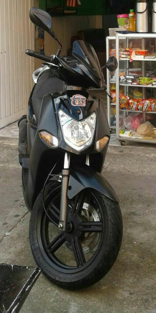 Moto Scooter Kymco Agility City 2014