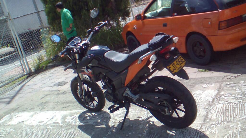 Se Vende Moto Akt 180