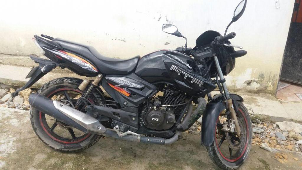 vendo moto apache RTR 180