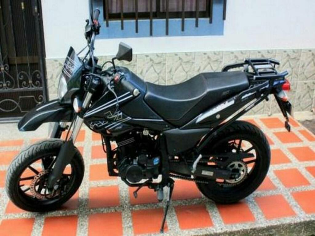 Se Vende Akt Xm 180