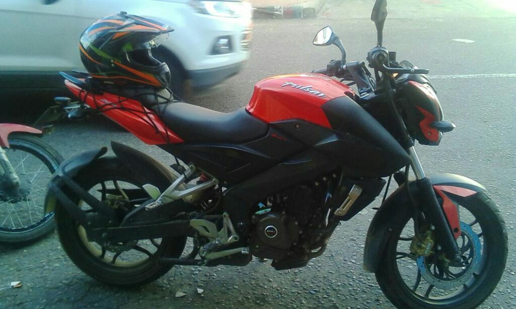Moto Gomela Pulsar 200