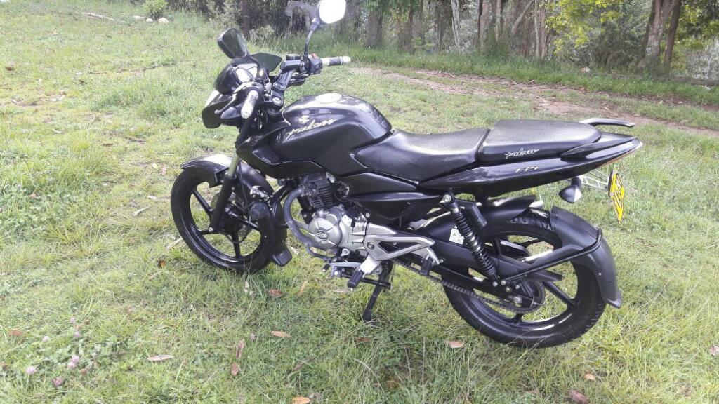 Moto Pulsar 135