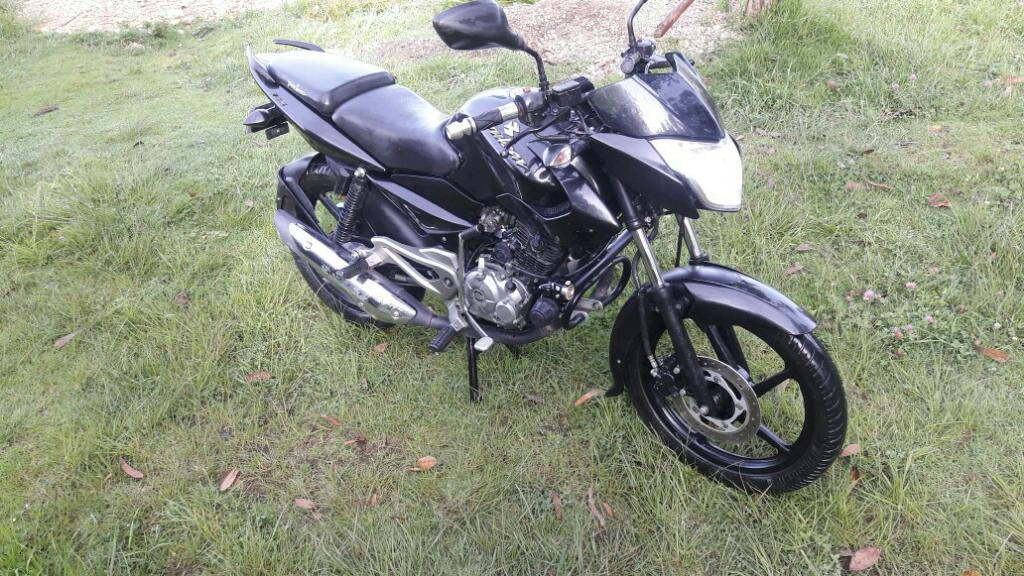 Moto Pulsar 135