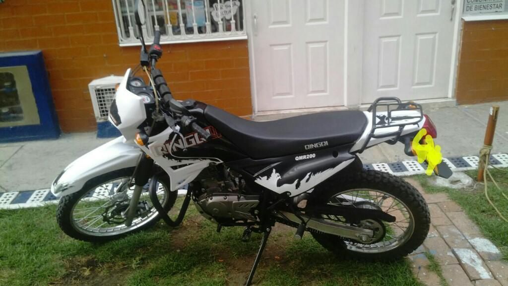 Motocicleta Enduro 200c.c
