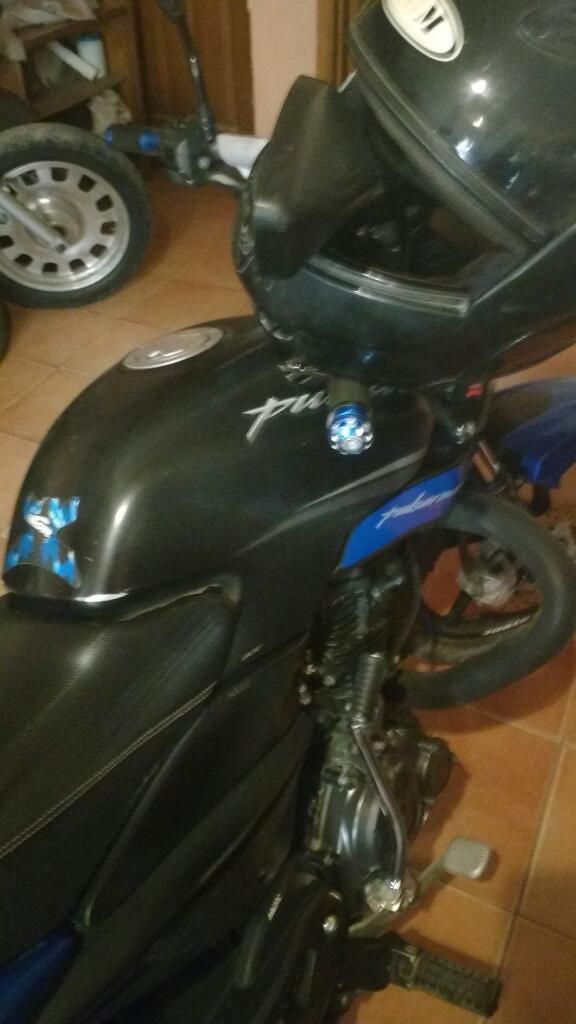 Vendo Moto Pulsar 135 en Buen Estado