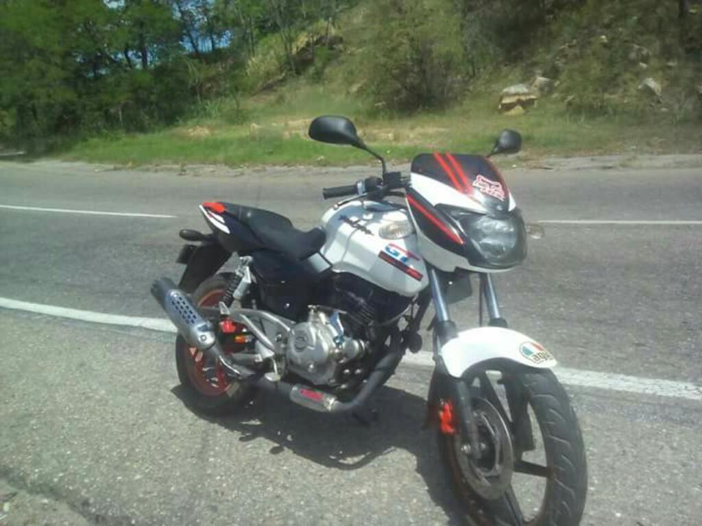 Vendo Pulsar 180