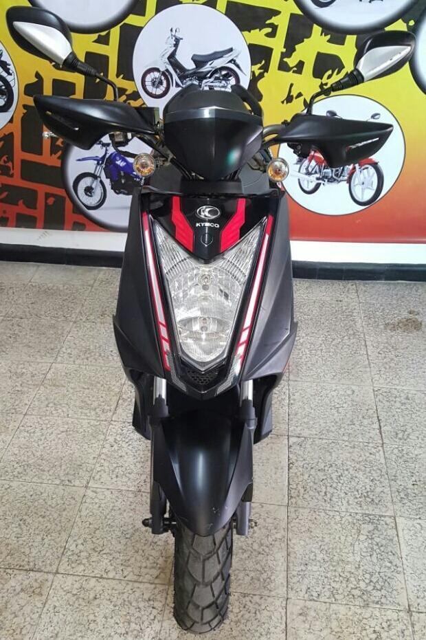 vendo agility 2015 unidueña con seguro nuevo papeles al dia o permuto por moto de menor valor