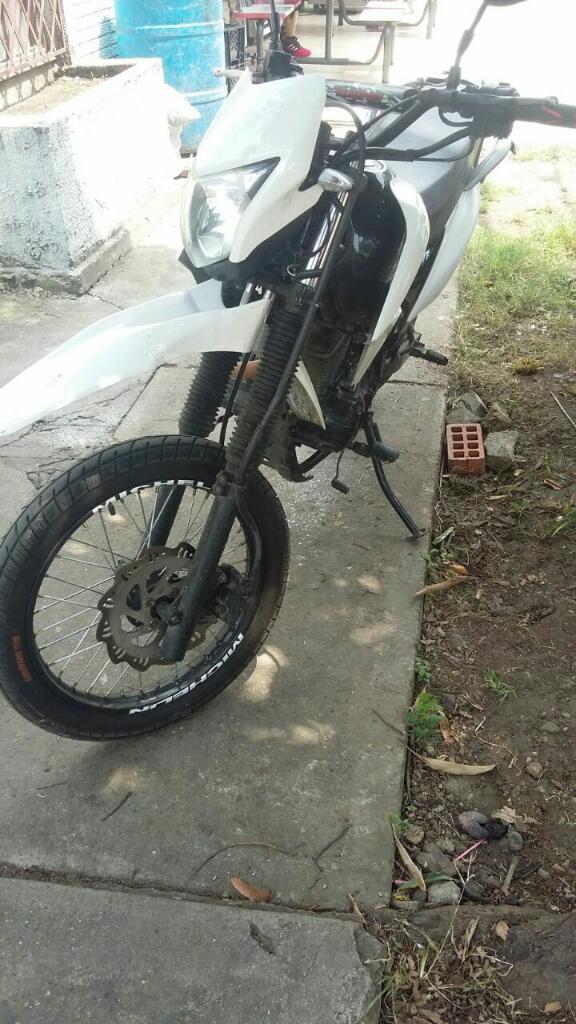 Vendo Moto Victory Auteco en Buen Estado