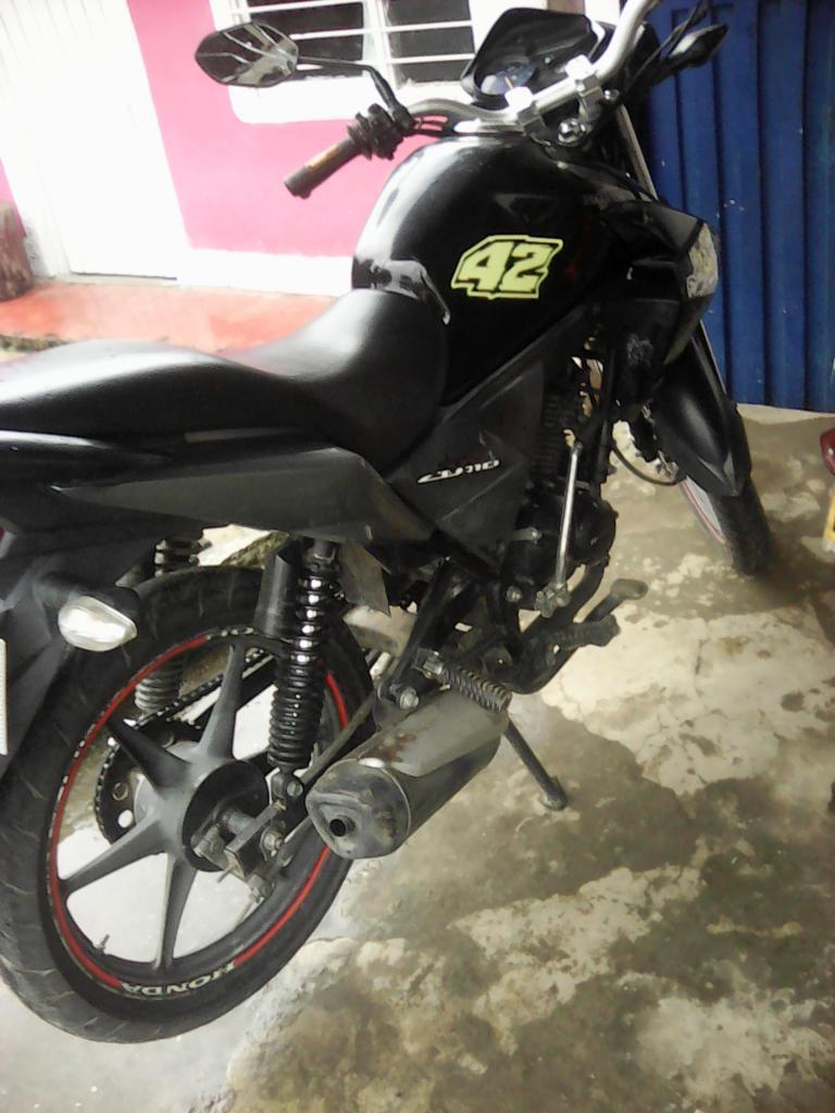 se vende moto barata