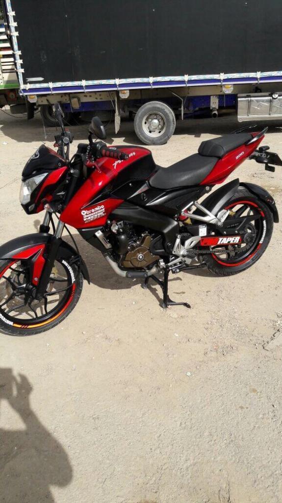 Pulzar 200Ns 24800Km 2015