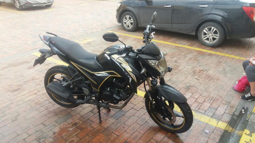 Vendo Moto Cr5 2017