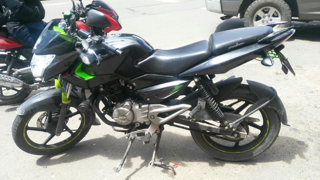 Vendo Moto Pulsar 135 Modelo 2015