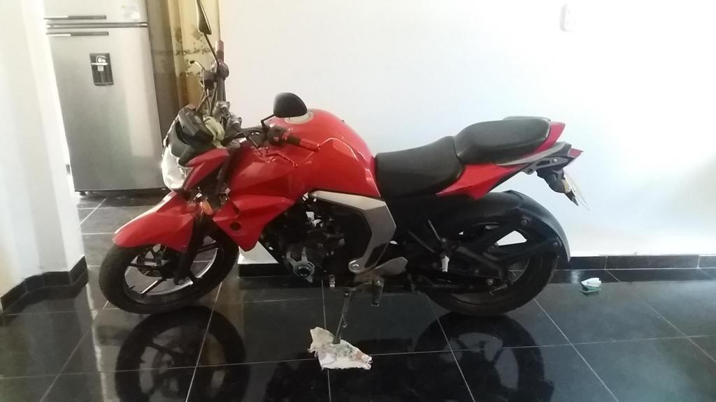 vendo fz150 papeles al dia todo le sirve